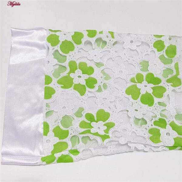 روبدوشامبر زنانه ماییلدا مدل گیپوری گلدار کد 4314 رنگ سبز روشن