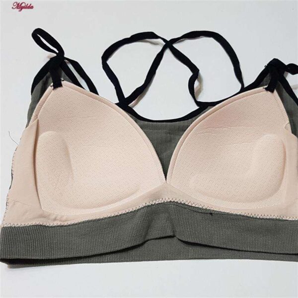 نیم تنه ورزشی زنانه ماییلدا مدل پددار بدون فنر کد 4483 رنگ سبز سدری