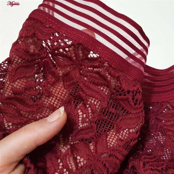 شورت زنانه ماییلدا مدل گیپوری کد 4463 رنگ زرشکی