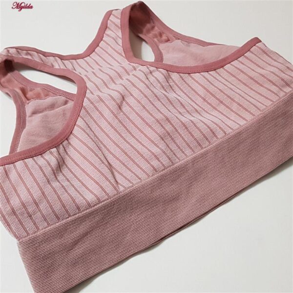 نیم تنه ورزشی زنانه ماییلدا مدل قهرمانی بدون فنر پددار کد 4560 رنگ کالباسی