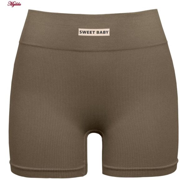 ست نیم تنه و شلوارک ورزشی زنانه ماییلدا مدل پددار بدون فنر کد 4580 رنگ قهوه ای