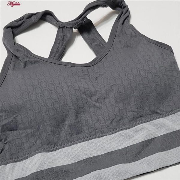نیم تنه ورزشی زنانه ماییلدا مدل بدون فنر پددار پشت قهرمانی کد 4753 رنگ خاکستری تیره
