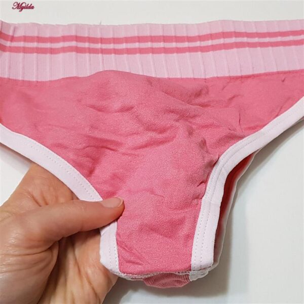 ست نیم تنه و شورت ورزشی زنانه ماییلدا مدل بدون فنر پددار کد 4751 رنگ صورتی