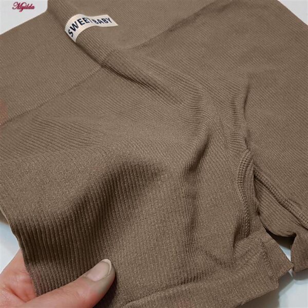 ست نیم تنه و شلوارک ورزشی زنانه ماییلدا مدل پددار بدون فنر کد 4580 رنگ قهوه ای