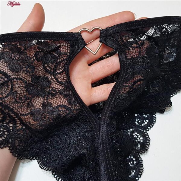 ست شورت و نیم تنه زنانه فیتن فرخ زادی مدل گیپوری قلبی 4764-456 رنگ مشکی