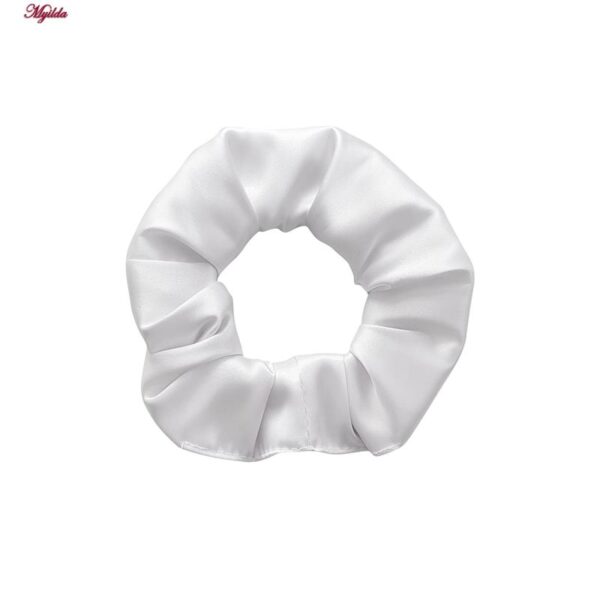 لباس خواب زنانه لورنزا مدل ساتن بند گلدار بغل نردبانی کد 4715-2004 رنگ سفید به همراه کش مو