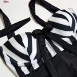 مایو زنانه فیتن مدل راه‌راه فنردار کد 4681-288 رنگ مشکی