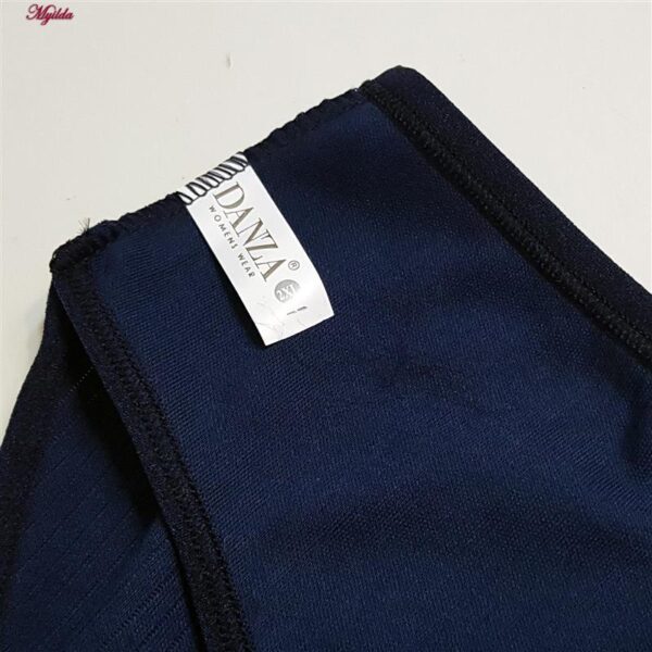 شورت زنانه دانزا مدل کرکره ای کد 5017 رنگ سرمه ای