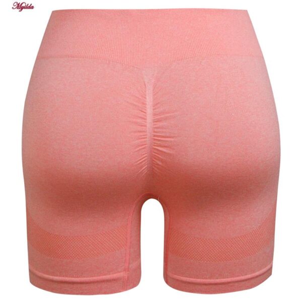 ست نیم تنه و شلوارک ورزشی زنانه ماییلدا مدل سیملس پشت چین دار پددار کد 5172 رنگ گلبهی