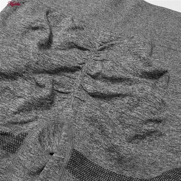 ست نیم تنه و شلوارک ورزشی زنانه ماییلدا مدل سیملس پشت چین دار پددار کد 5172 رنگ طوسی