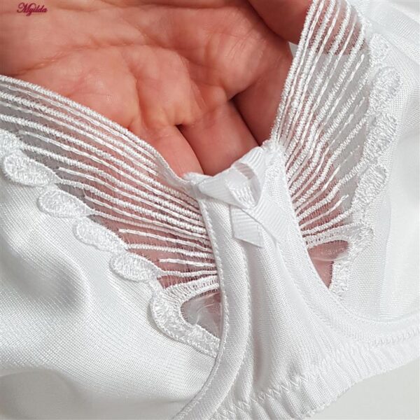 سوتین زنانه لین مدل پرسی فنردار طرح پروانه کد 4680-744 رنگ سفید