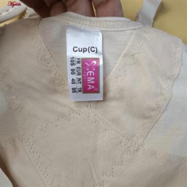 سوتین زنانه اما مدل طبی