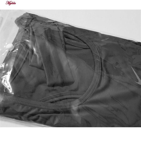 تاپ ورزشی زنانه مدل 5213-323P رنگ خاکستری تیره به همراه هدبند