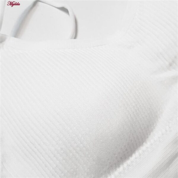 کراپ‌تاپ زنانه ماییلدا مدل پد متحرک کد 5250-175 رنگ سفید