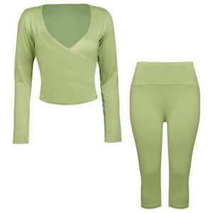 ست تی شرت و شلوارک ورزشی زنانه مدل 5223-697P رنگ سبز