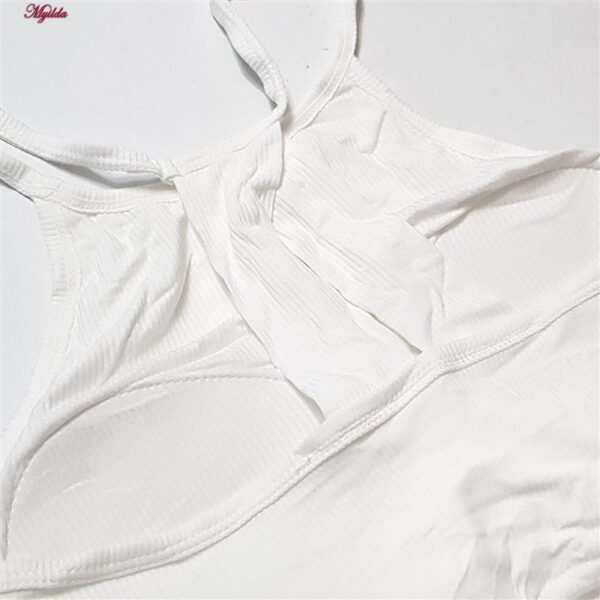 کراپ‌تاپ زنانه ماییلدا مدل پد ثابت کد 5258-241 رنگ سفید