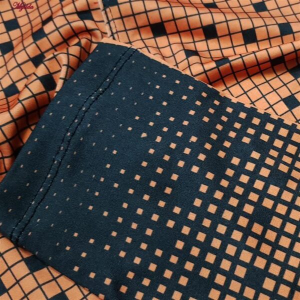 ست گرمکن و شلوار ورزشی زنانه مدل یقه زیپدار کد 5220-703