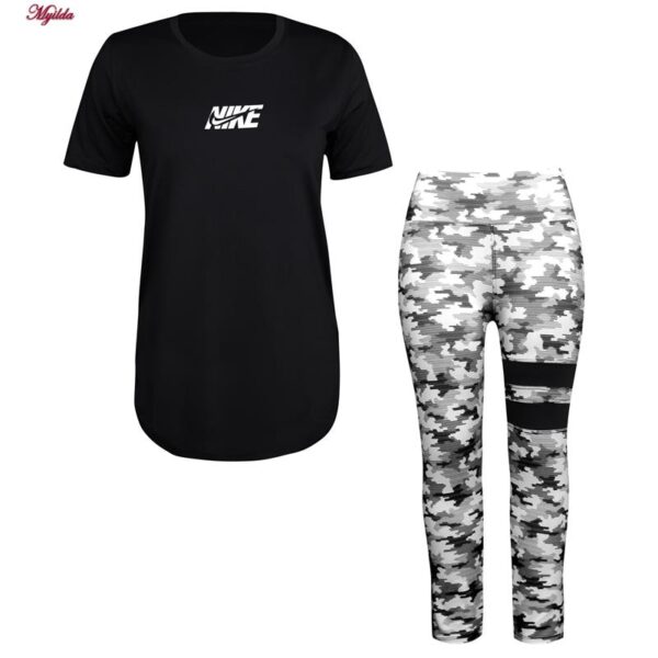 ست تی شرت و شلوار ورزشی زنانه مدل 5231-734p رنگ مشکی به همراه هدبند