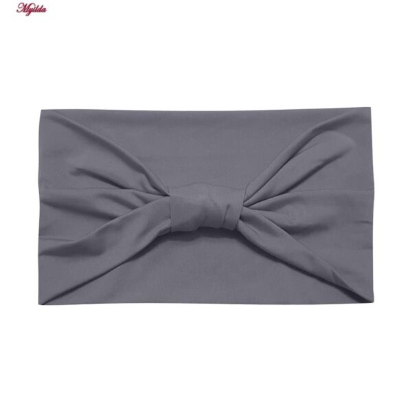 ست تی شرت و شلوار ورزشی زنانه مدل 5231-734p رنگ خاکستری به همراه هدبند