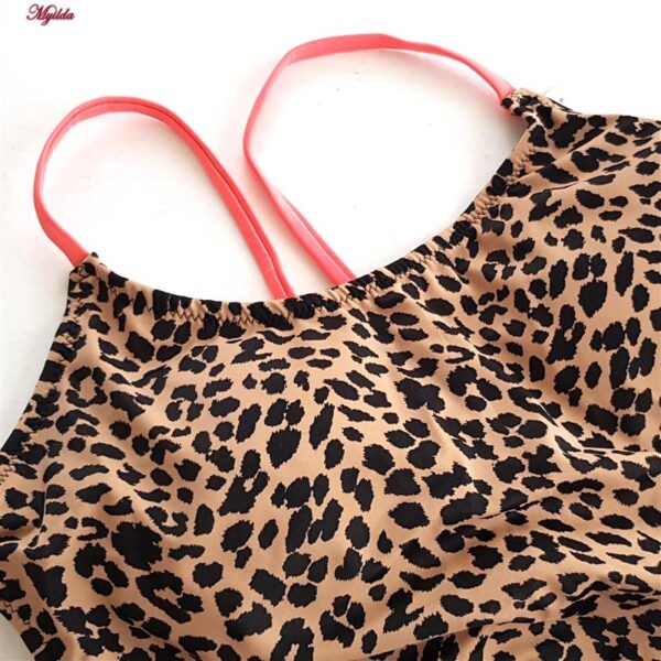 مایو زنانه فیتن فرخ زادی مدل پشت بندی پلنگی پددار کد 5289-217-2 رنگ قهوه ای