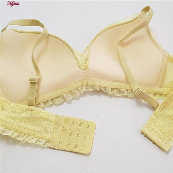 سوتین بدون فنر زنانه مدل کاپ اسفنجی گیپوری کد 5304 رنگ لیمویی