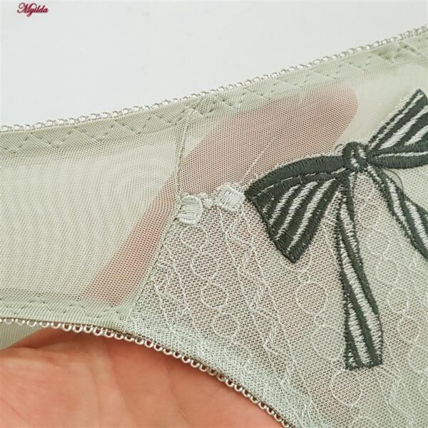 ست شورت و سوتین زنانه ماییلدا مدل پاپیون بدون فنر کاپ اسفنجی کد 5300-A881 رنگ سبز روشن