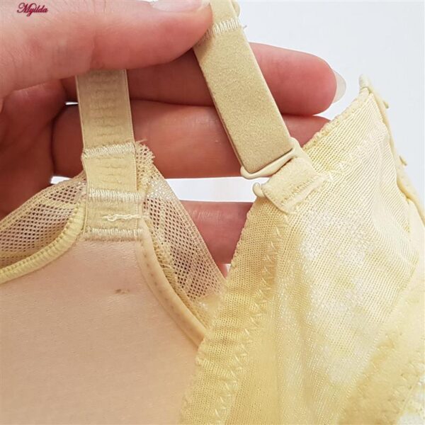 سوتین بدون فنر زنانه مدل کاپ اسفنجی گیپوری کد 5304 رنگ لیمویی