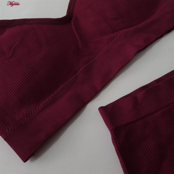 ست نیم‌تنه و شلوارک ورزشی زنانه ماییلدا مدل 5368