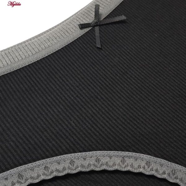 شورت زنانه ماییلدا مدل 5382