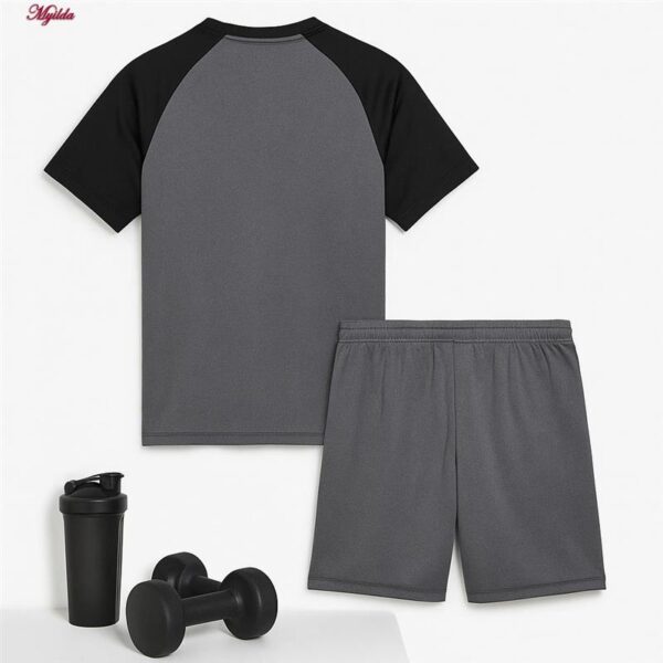 ست تی‌شرت آستین کوتاه و شلوارک ورزشی مردانه مدل 5374-806