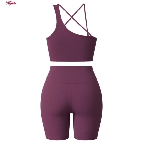 ست نیم‌تنه و شلوارک ورزشی زنانه ماییلدا مدل 5409-7106