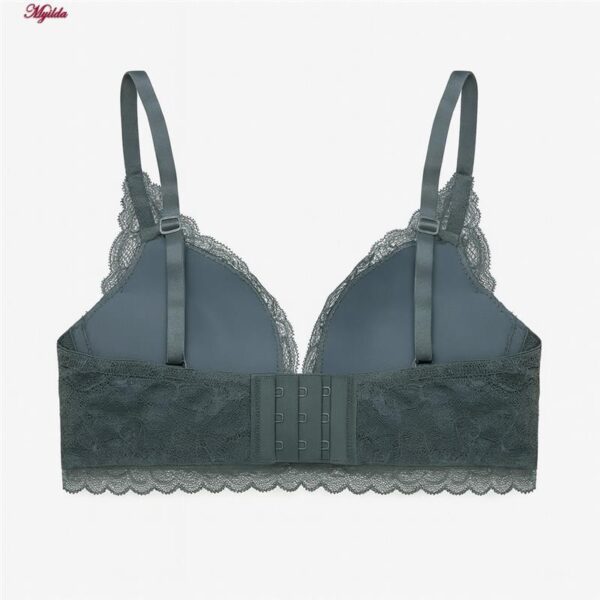 سوتین اسفنجی زنانه مدل بدون فنر کد 5406-6172