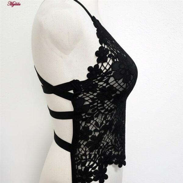 کراپ تاپ زنانه ماییلدا مدل گل گلی گیپوری کد 5474-1837