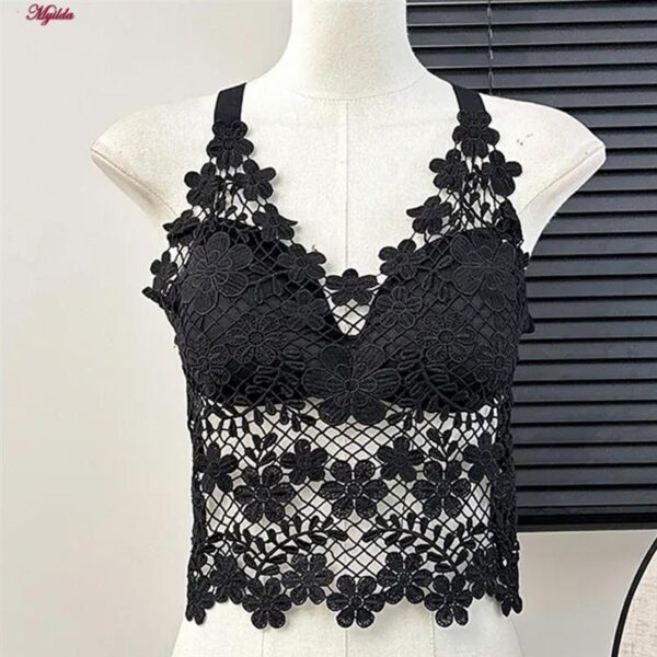 کراپ تاپ زنانه ماییلدا مدل گل گلی گیپوری کد 5474-1837