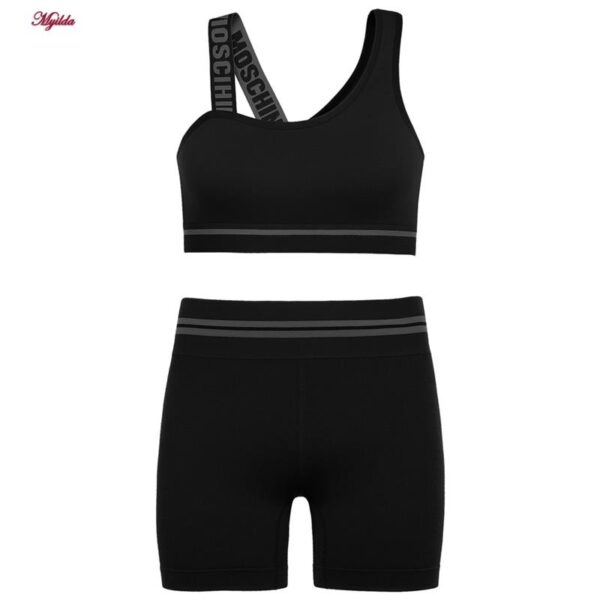 ست نیم‌تنه و شلوارک ورزشی زنانه مدل سیملس پشت چین دار کد 5562-2333