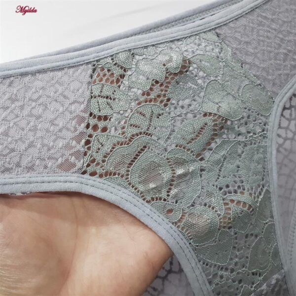 ست شورت و سوتین زنانه ماییلدا مدل گیپور هارنس دوبل فنردار کد 5664