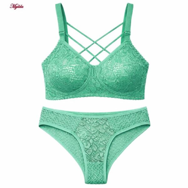 ست شورت و سوتین زنانه ماییلدا مدل گیپور هارنس دوبل فنردار کد 5664