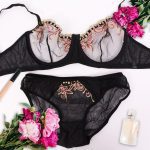 ست شورت و سوتین زنانه کارنا رز مدل 3340 رنگ مشکی