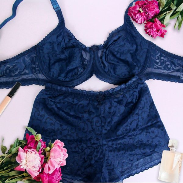 ست شورت و سوتین زنانه پانیذ مدل ۹۰۰۶-BL ست شورت و سوتین زنانه پانیذ مدل 9006-BL