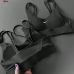 نیم تنه ورزشی زنانه مدل پد دار بدون فنر کد 4521-290P رنگ خاکستری تیره