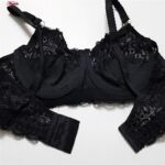 سوتین زنانه کارنا رز مدل فنردار کش پهن کد 4678-332 رنگ مشکی