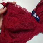 ست شورت و سوتین زنانه پانیذ مدل بدون فنر گیپوری کد 9016 رنگ زرشکی