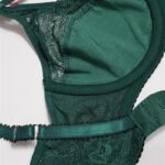 ست شورت و سوتین زنانه کارنا رز مدل فنردار هارنس کد 4862-2023 رنگ سبز کله غازی