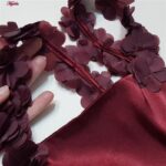 لباس خواب زنانه لورنزا مدل ساتن بند گلدار بغل نردبانی کد 4715-2042 رنگ زرشکی به همراه کش مو