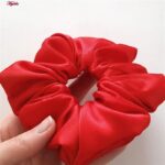 لباس خواب زنانه لورنزا مدل ساتن بند گلدار بغل نردبانی کد 4715-2005 رنگ قرمز به همراه کش مو