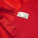 لباس خواب زنانه لورنزا مدل ساتن بند گلدار بغل نردبانی کد 4715-2005 رنگ قرمز به همراه کش مو