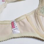 سوتین زنانه اما مدل فنردار دانتل کد 4921-3100 رنگ کرم