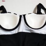 مایو زنانه فیتن مدل راه‌راه فنردار کد 4681-288 رنگ مشکی