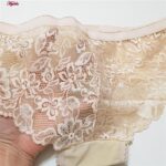 ست شورت و سوتین زنانه پانیذ مدل فنردار گیپور گلدار کد 9015 رنگ کرم