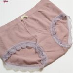 شورت زنانه ماییلدا مدل سیملس لبه گیپوری کد 4970 رنگ کالباسی